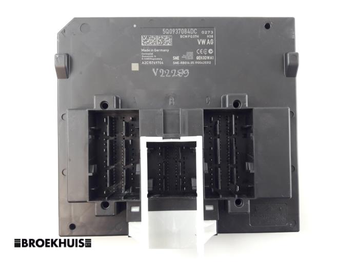 Gebruikte Module Bodycontrol Audi A3 Limousine (8VS/8VM) 1.5 TFSI 16V Prijs € 90,00 Margeregeling aangeboden door Autobedrijf Broekhuis B.V.