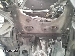 Gebruikte Subframe Renault Clio IV (5R) 1.5 dCi 90 FAP Prijs € 50,00 Margeregeling aangeboden door Autobedrijf Broekhuis B.V.