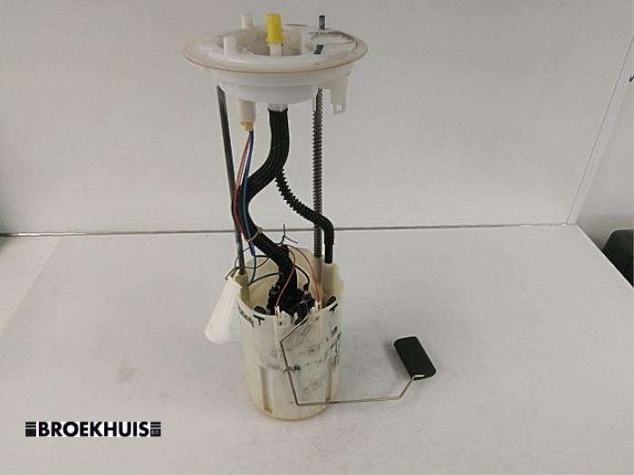 Gebruikte Tank element Pomp Citroen Jumper (U9) 3.0 HDi 160 Euro 4 Prijs € 48,40 Inclusief btw aangeboden door Autobedrijf Broekhuis B.V.