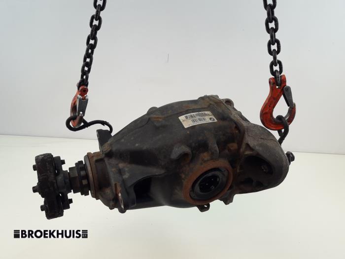 Gebruikte Differentieel achter BMW 3 serie (F30) 320d 2.0 16V EfficientDynamicsEdition Prijs € 350,00 Margeregeling aangeboden door Autobedrijf Broekhuis B.V.