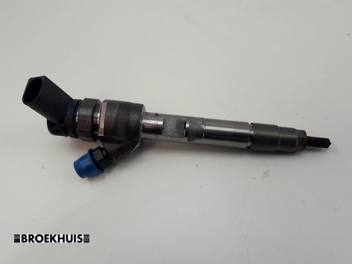 Gebruikte Verstuiver (diesel) BMW 3 serie (F30) 320d 2.0 16V EfficientDynamicsEdition Prijs € 100,00 Margeregeling aangeboden door Autobedrijf Broekhuis B.V.