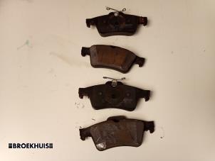 Gebruikte Remblok achter Ford Focus 3 Wagon 1.5 EcoBoost 16V 182 Prijs € 20,00 Margeregeling aangeboden door Autobedrijf Broekhuis B.V.