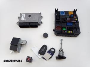 Gebruikte Computer Inspuit Peugeot 208 II (UB/UH/UP) e-208 50 kWh Prijs € 450,00 Margeregeling aangeboden door Autobedrijf Broekhuis B.V.