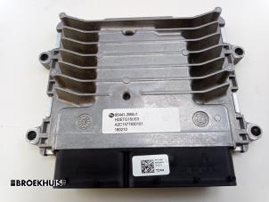 Gebruikte Computer Automatische Bak Kia Niro I (DE) 1.6 GDI Hybrid Prijs € 225,00 Margeregeling aangeboden door Autobedrijf Broekhuis B.V.