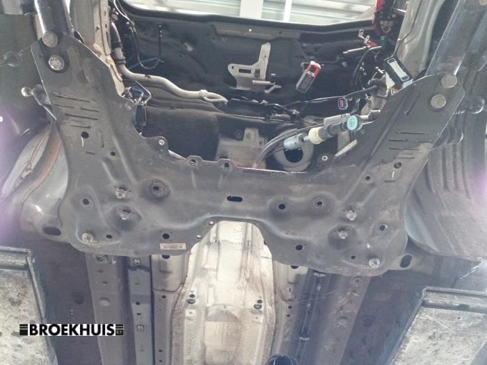 Gebruikte Subframe Fiat 500X (334) 1.0 FireFly Turbo 120 12V Prijs € 300,00 Margeregeling aangeboden door Autobedrijf Broekhuis B.V.