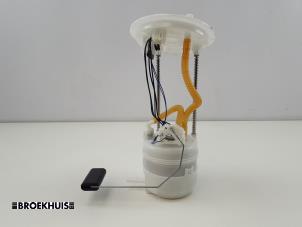 Gebruikte Tank element Pomp Mazda CX-60 (KH) 2.5 e-SkyActiv PHEV Prijs € 90,00 Margeregeling aangeboden door Autobedrijf Broekhuis B.V.