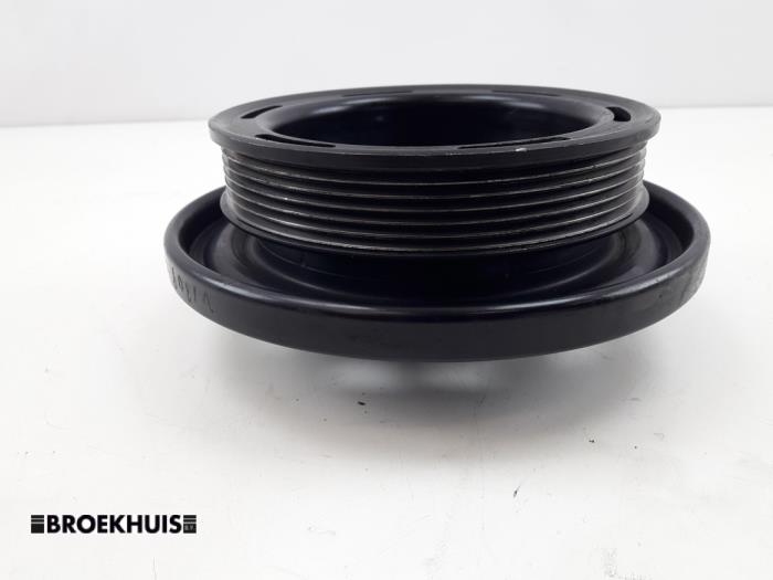 Gebruikte Krukas Poelie Mercedes E (W211) 2.2 E-220 CDI 16V Prijs € 25,00 Margeregeling aangeboden door Autobedrijf Broekhuis B.V.