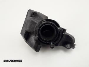 Gebruikte Motorrubber Mercedes E (W211) 2.2 E-220 CDI 16V Prijs € 25,00 Margeregeling aangeboden door Autobedrijf Broekhuis B.V.