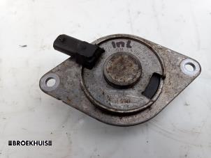 Gebruikte Nokkenas Verstelling Opel Corsa D 1.2 16V Prijs € 25,00 Margeregeling aangeboden door Autobedrijf Broekhuis B.V.