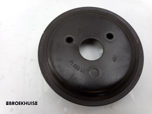 Gebruikte Poelie Waterpomp Opel Corsa D 1.2 16V Prijs € 15,00 Margeregeling aangeboden door Autobedrijf Broekhuis B.V.