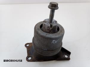 Gebruikte Motorsteun Volkswagen Transporter T6 2.0 TDI Prijs op aanvraag aangeboden door Autobedrijf Broekhuis B.V.