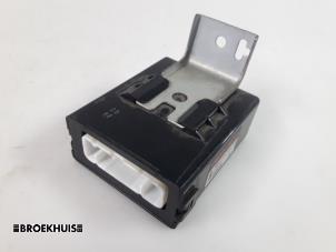 Gebruikte Computer Kachel Toyota Corolla (E12) 2.0 D-4D 16V 116 Prijs € 15,00 Margeregeling aangeboden door Autobedrijf Broekhuis B.V.