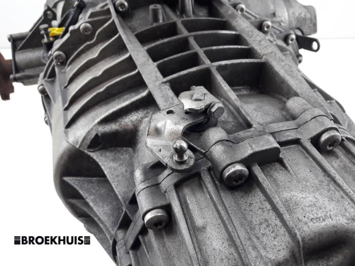 Versnellingsbak van een Audi A5 Sportback (8TA) 2.0 TDI 16V 2013