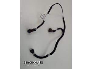 Gebruikte PDC Sensor Set Renault Trafic (1FL/2FL/3FL/4FL) 2.0 dCi 16V 130 Prijs € 181,50 Inclusief btw aangeboden door Autobedrijf Broekhuis B.V.