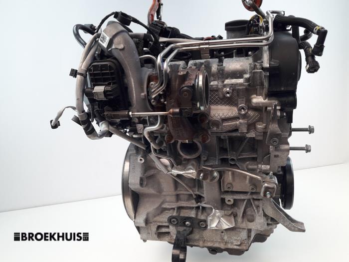 Motor van een Skoda Octavia Combi (NXAC) iV 1.4 TSI RS 16V 2022