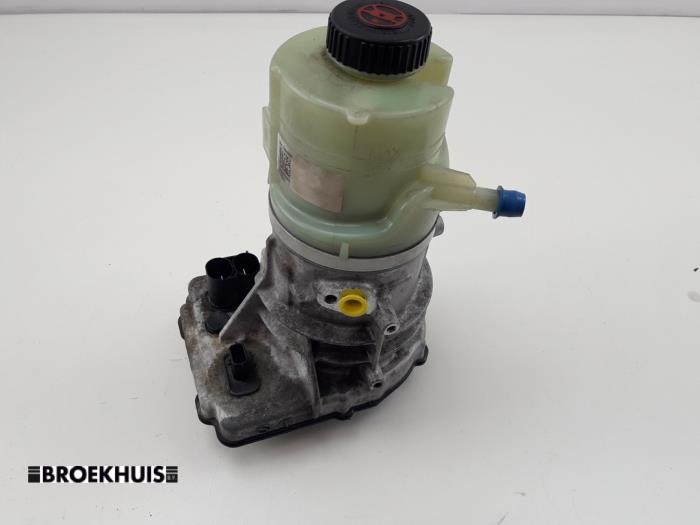 Stuurbekrachtiging Pomp van een Renault Trafic (1FL/2FL/3FL/4FL) 2.0 dCi 16V 130 2023