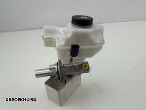 Gebruikte Hoofdremcilinder Skoda Octavia Combi (NXAC) iV 1.4 TSI RS 16V Prijs € 40,00 Margeregeling aangeboden door Autobedrijf Broekhuis B.V.
