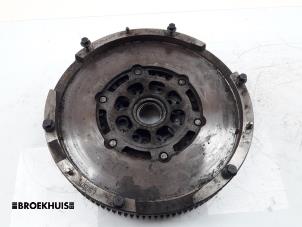 Gebruikte Vliegwiel Ford Transit 2.2 TDCi 16V Prijs € 121,00 Inclusief btw aangeboden door Autobedrijf Broekhuis B.V.