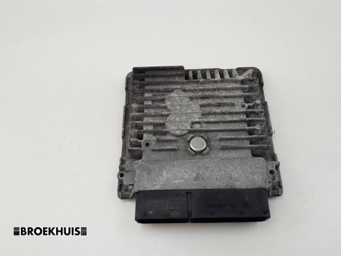 Gebruikte Inspuitcomputer Skoda Superb Combi (3TAC/TAF) 1.6 TDI Prijs € 150,00 Margeregeling aangeboden door Autobedrijf Broekhuis B.V.