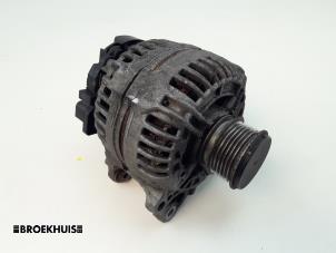 Gebruikte Dynamo Skoda Superb Combi (3TAC/TAF) 1.6 TDI Prijs € 40,00 Margeregeling aangeboden door Autobedrijf Broekhuis B.V.