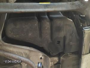 Gebruikte Tank Renault Megane III Grandtour (KZ) 1.5 dCi 110 Prijs € 75,00 Margeregeling aangeboden door Autobedrijf Broekhuis B.V.