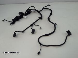 Gebruikte Kabelboom motorruimte Mini Mini (F56) Cooper SE,Electric Prijs € 75,00 Margeregeling aangeboden door Autobedrijf Broekhuis B.V.