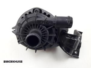 Gebruikte Waterpomp Cupra Born 58 Prijs € 85,00 Margeregeling aangeboden door Autobedrijf Broekhuis B.V.