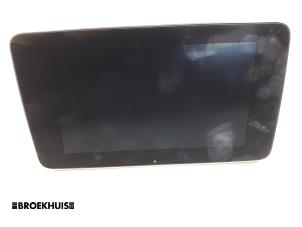 Gebruikte Display Multi Media regelunit Mercedes C AMG (C205) 4.0 C-63 S AMG V8 Biturbo Prijs € 250,00 Margeregeling aangeboden door Autobedrijf Broekhuis B.V.