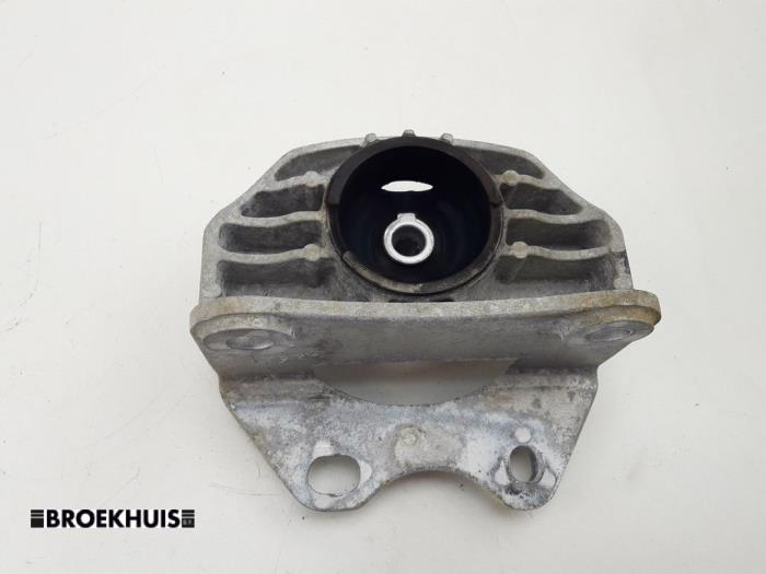 Motorsteun van een Dacia Spring 45 2022