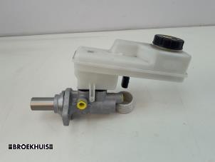 Gebruikte Hoofdremcilinder Cupra Born 58 Prijs € 50,00 Margeregeling aangeboden door Autobedrijf Broekhuis B.V.