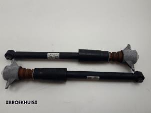 Gebruikte Schokbreker set Audi A4 Avant (B9) 1.4 TFSI 16V Prijs € 80,00 Margeregeling aangeboden door Autobedrijf Broekhuis B.V.