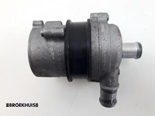 Gebruikte Waterpomp Audi A4 Avant (B9) 1.4 TFSI 16V Prijs € 100,00 Margeregeling aangeboden door Autobedrijf Broekhuis B.V.