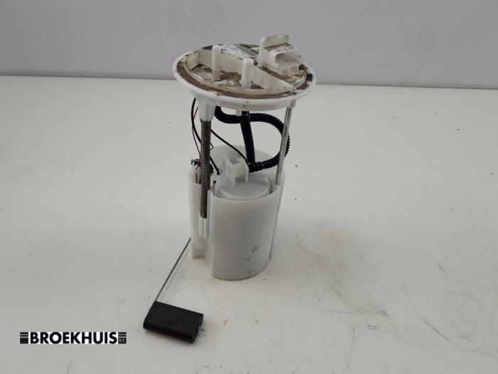 Gebruikte Tank element Pomp Opel Meriva (B) 1.4 Turbo 16V Ecotec Prijs € 40,00 Margeregeling aangeboden door Autobedrijf Broekhuis B.V.