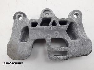 Gebruikte Steun (diversen) Mercedes E (C238) E-200 EQ Boost 2.0 Turbo 16V Prijs € 50,00 Margeregeling aangeboden door Autobedrijf Broekhuis B.V.