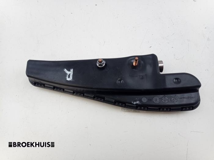 Airbag stoel (zitplaats) van een Mercedes-Benz E (C238) E-200 EQ Boost 2.0 Turbo 16V 2020