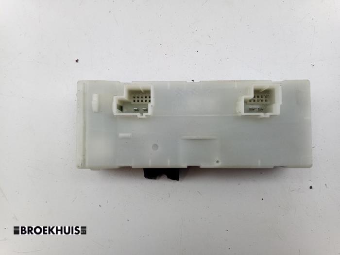 Gebruikte Module achterklep motor Mercedes E (C238) E-200 EQ Boost 2.0 Turbo 16V Prijs € 50,00 Margeregeling aangeboden door Autobedrijf Broekhuis B.V.