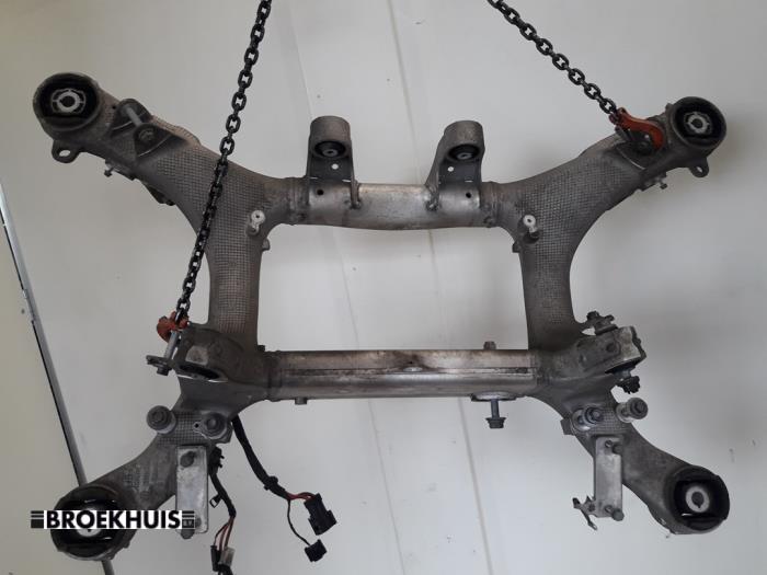 Gebruikte Subframe BMW 5 serie (G30) M550d xDrive 24V Prijs € 350,00 Margeregeling aangeboden door Autobedrijf Broekhuis B.V.