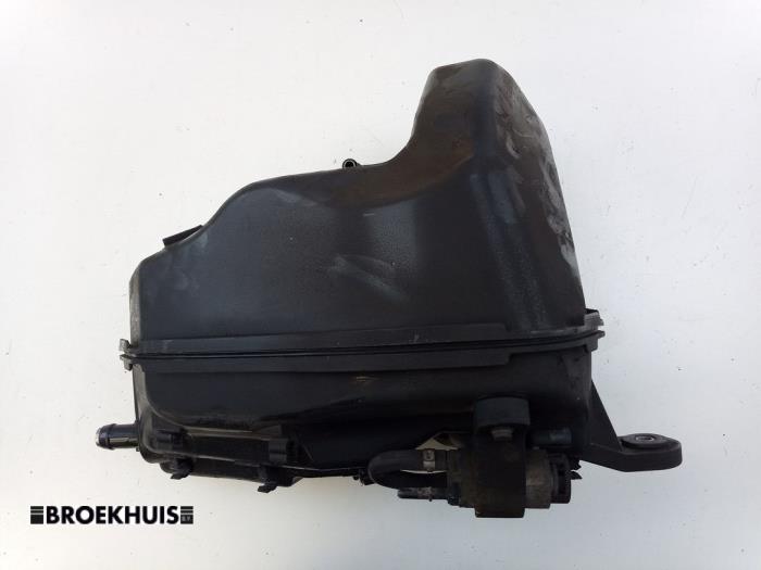 Gebruikte Ureumreservoir BMW 5 serie (G30) M550d xDrive 24V Prijs € 200,00 Margeregeling aangeboden door Autobedrijf Broekhuis B.V.