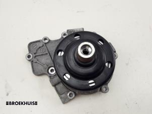 Gebruikte Waterpomp Mercedes Sprinter 3,5t (907.6/910.6) 316 CDI 2.1 D RWD Prijs € 36,30 Inclusief btw aangeboden door Autobedrijf Broekhuis B.V.