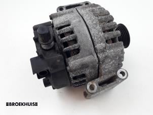 Gebruikte Dynamo Mercedes Vito (447.6) 2.2 119 CDI 16V BlueTEC Prijs € 193,60 Inclusief btw aangeboden door Autobedrijf Broekhuis B.V.