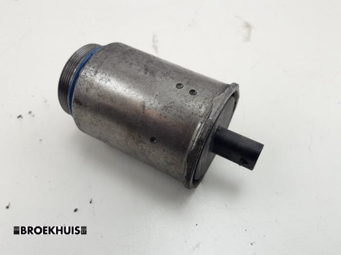 Gebruikte Oliedruk sensor Mercedes Sprinter 3,5t (907.6/910.6) 316 CDI 2.1 D RWD Prijs € 121,00 Inclusief btw aangeboden door Autobedrijf Broekhuis B.V.