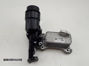 Gebruikte Oliefilterhuis Mercedes Sprinter 3,5t (907.6/910.6) 316 CDI 2.1 D RWD Prijs € 72,60 Inclusief btw aangeboden door Autobedrijf Broekhuis B.V.