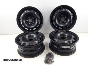 Gebruikte Velgen set Skoda Fabia (6Y5) 1.9 TDi Prijs € 50,00 Margeregeling aangeboden door Autobedrijf Broekhuis B.V.