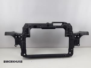 Gebruikte Frontpaneel Skoda Fabia (6Y5) 1.9 TDi Prijs € 40,00 Margeregeling aangeboden door Autobedrijf Broekhuis B.V.