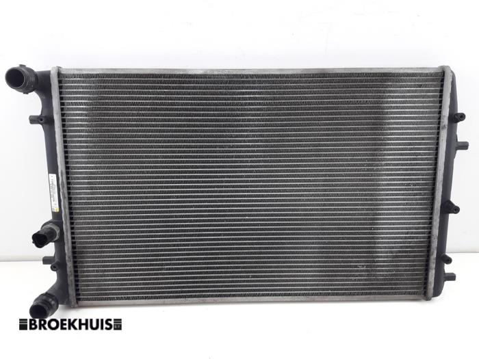 Gebruikte Radiateur Skoda Fabia (6Y5) 1.9 TDi Prijs € 25,00 Margeregeling aangeboden door Autobedrijf Broekhuis B.V.