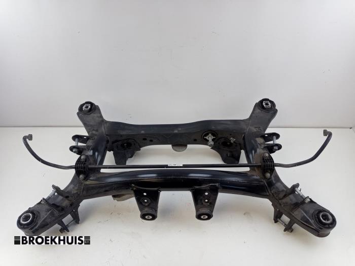 Gebruikte Subframe BMW 3 serie Touring (G21) 330e xDrive 2.0 TwinPower Turbo 16V Prijs € 450,00 Margeregeling aangeboden door Autobedrijf Broekhuis B.V.