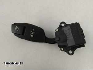 Gebruikte Tempomaat Bediening BMW 5 serie (E60) 530d 24V Prijs € 15,00 Margeregeling aangeboden door Autobedrijf Broekhuis B.V.