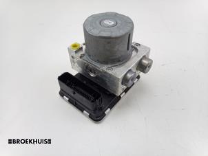 Gebruikte ABS Pomp BMW 3 serie Touring (G21) 330e xDrive 2.0 TwinPower Turbo 16V Prijs € 275,00 Margeregeling aangeboden door Autobedrijf Broekhuis B.V.