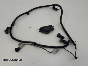 Gebruikte PDC Sensor Set Renault Clio IV Estate/Grandtour (7R) 1.5 Energy dCi 90 FAP Prijs € 75,00 Margeregeling aangeboden door Autobedrijf Broekhuis B.V.