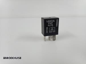 Gebruikte Relais Opel Combo 1.3 CDTI 16V Prijs € 6,05 Inclusief btw aangeboden door Autobedrijf Broekhuis B.V.